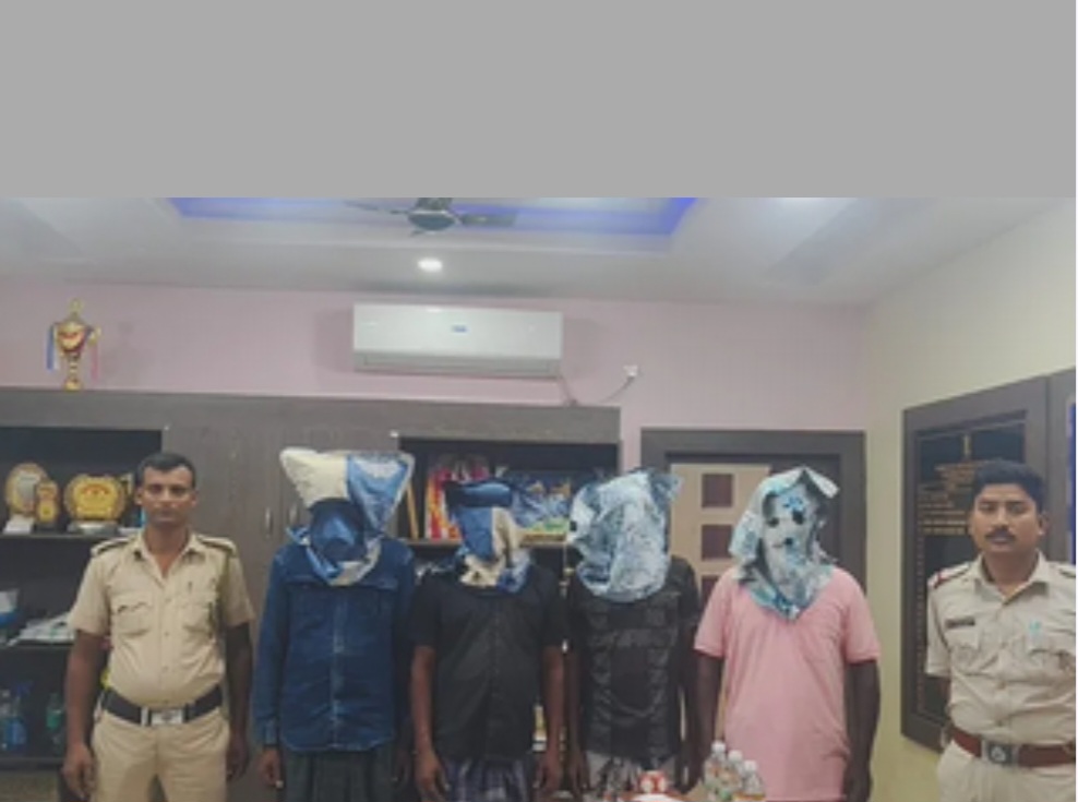 मुर्शिदाबाद के रास्ते अवैध रूप  से भारत में घुसे चार बांग्लादेशी गिरफ्तार