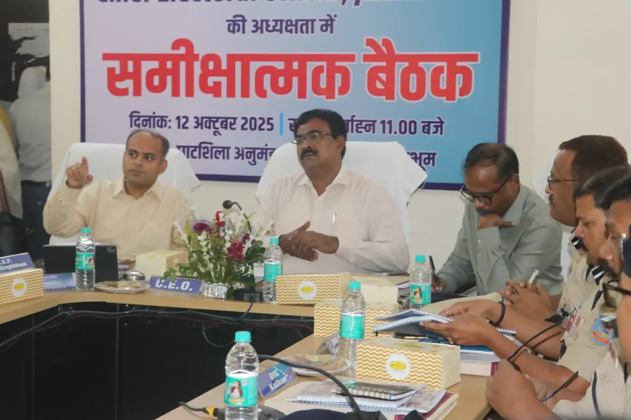 मतदाताओं के साथ सहृदयपूर्ण व्यवहार करें एवं रखें उनकी सहूलियत का पूरा ध्यान : के. रवि कुमार