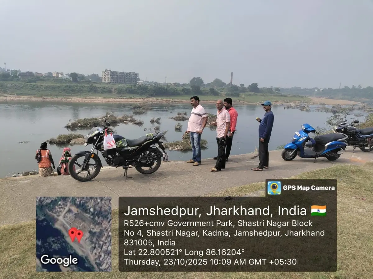 छठ घाटों की सफाई की हकीकत: गंदगी बेशुमार, चेंजिंग रूम बने नहीं