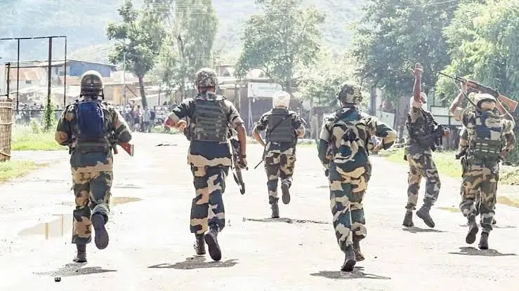 मणिपुर : अलग-अलग अभियानों में 5 उग्रवादी गिरफ्तार